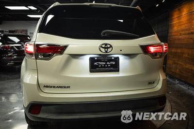 2016 Toyota Highlander XLE - zdjęcie 6 z 30 - miniatura