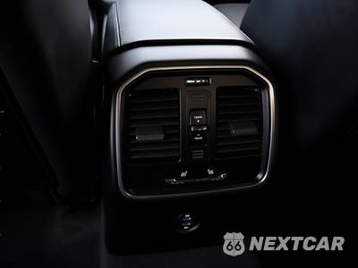 2024 Porsche Macan GTS - zdjęcie 22 z 39 - miniatura