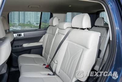2025 Hyundai Santa Fe SEL - zdjęcie 19 z 45 - miniatura