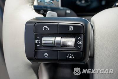 2025 Hyundai Santa Fe SEL - zdjęcie 33 z 45 - miniatura