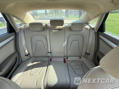2010 Audi A4 2.0T Premium Plus Sedan - zdjęcie 14 z 18 - miniatura