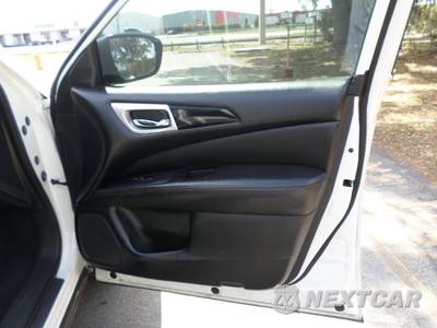 2019 Nissan Pathfinder S - zdjęcie 9 z 29 - miniatura