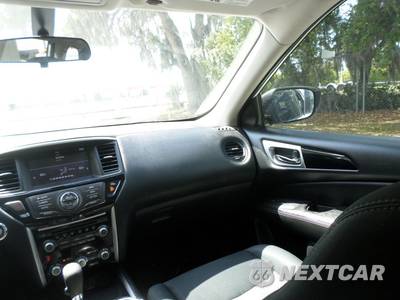 2019 Nissan Pathfinder S - zdjęcie 17 z 29 - miniatura