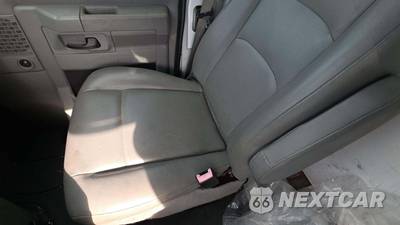 2011 Ford Super Duty E-350 Cutaway DRW - zdjęcie 28 z 32 - miniatura