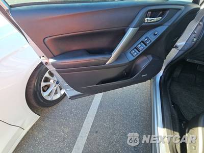 2016 Subaru Forester 2.0XT Touring - zdjęcie 9 z 20 - miniatura