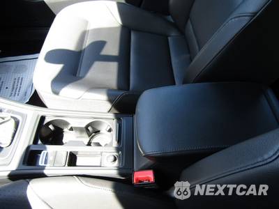 2016 Volkswagen e-Golf SEL Premium Hatchback - zdjęcie 22 z 39 - miniatura