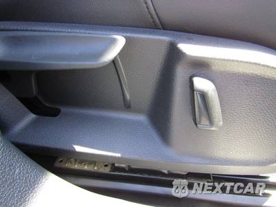 2016 Volkswagen e-Golf SEL Premium Hatchback - zdjęcie 32 z 39 - miniatura