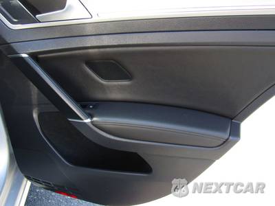 2016 Volkswagen e-Golf SEL Premium Hatchback - zdjęcie 34 z 39 - miniatura
