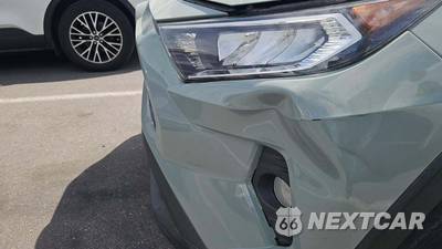 2021 Toyota RAV4 XLE - zdjęcie 1 z 8 - miniatura