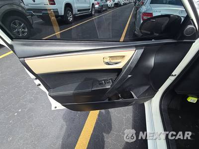 2016 Toyota Corolla LE - zdjęcie 9 z 18 - miniatura
