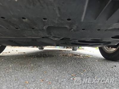 2014 Toyota Prius v Three - zdjęcie 27 z 28 - miniatura