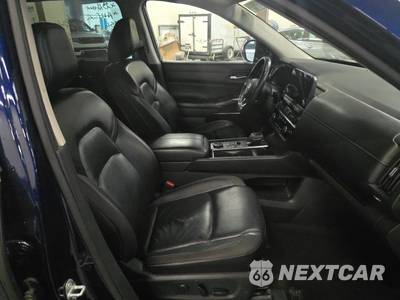 2023 Nissan Pathfinder SL - zdjęcie 14 z 26 - miniatura
