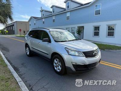 2017 Chevrolet Traverse LS 1LS - zdjęcie 2 z 11 - miniatura