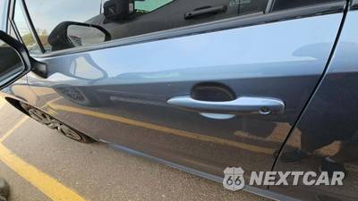 2021 Toyota Corolla LE Sedan - zdjęcie 4 z 21 - miniatura