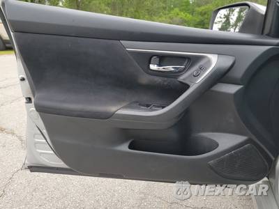 2015 Nissan Altima 2.5 S - zdjęcie 9 z 17 - miniatura