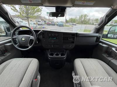 2023 Chevrolet Express 3500 Passenger Van LT 1LT 155.1" WB - zdjęcie 48 z 65 - miniatura
