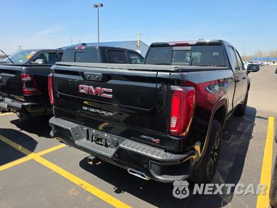 2023 GMC Sierra 1500 AT4 Crew Cab Medium Bed - zdjęcie 4 z 22 - miniatura
