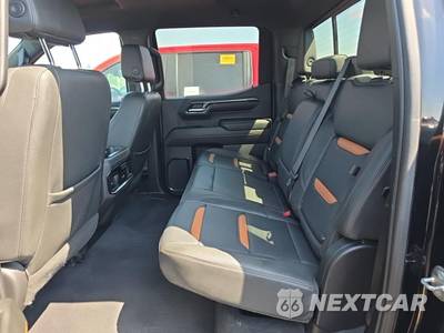 2023 GMC Sierra 1500 AT4 Crew Cab Medium Bed - zdjęcie 16 z 22 - miniatura