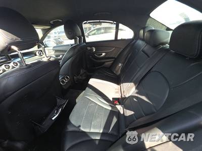 2015 Mercedes-Benz C 400 4MATIC Sedan - zdjęcie 13 z 25 - miniatura