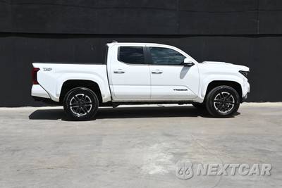 2024 Toyota Tacoma TRD Sport Crew Cab Medium Bed - zdjęcie 6 z 22 - miniatura