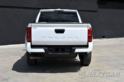 2024 Toyota Tacoma TRD Sport Crew Cab Medium Bed - zdjęcie 4 z 22 - miniatura