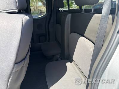 2009 Nissan Frontier SE Extended Cab Medium Bed - zdjęcie 10 z 13 - miniatura