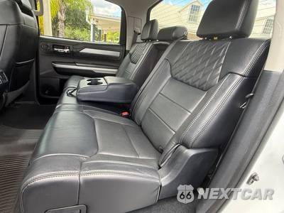 2019 Toyota Tundra Platinum Crew Cab Short Bed - zdjęcie 4 z 50 - miniatura