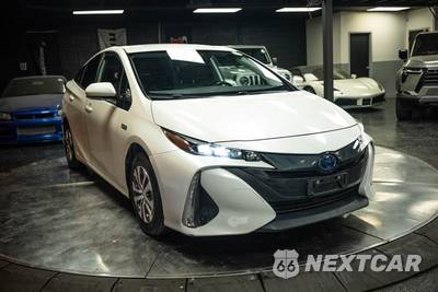 2020 Toyota Prius Prime LE - zdjęcie 5 z 28 - miniatura