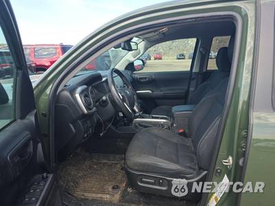 2021 Toyota Tacoma SR5 Crew Cab Medium Bed - zdjęcie 13 z 28 - miniatura