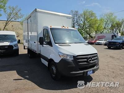 2022 Mercedes-Benz Sprinter 3500XD Cab Chassis DRW - zdjęcie 3 z 23 - miniatura