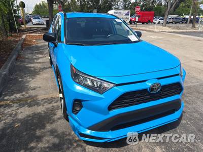 2019 Toyota RAV4 LE - zdjęcie 2 z 28 - miniatura