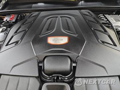 2023 Porsche Cayenne Turbo - zdjęcie 16 z 19 - miniatura