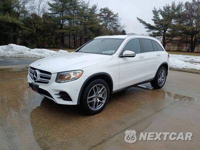 2017 Mercedes-Benz GLC 300 4MATIC - zdjęcie 4 z 32 - miniatura
