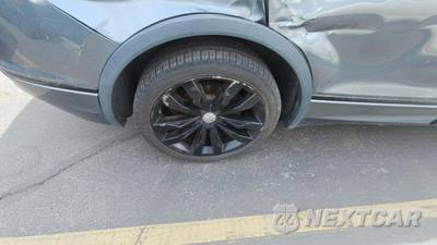 2020 Volkswagen Tiguan SE R-Line Black - zdjęcie 13 z 19 - miniatura