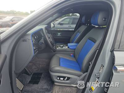 2023 Rolls-Royce Cullinan Black Badge - zdjęcie 7 z 17 - miniatura