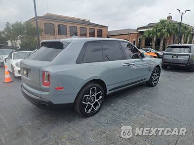 2023 Rolls-Royce Cullinan Black Badge - zdjęcie 4 z 17 - miniatura