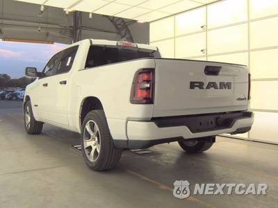 2025 Ram 1500 Tradesman Crew Cab Short Bed - zdjęcie 6 z 26 - miniatura