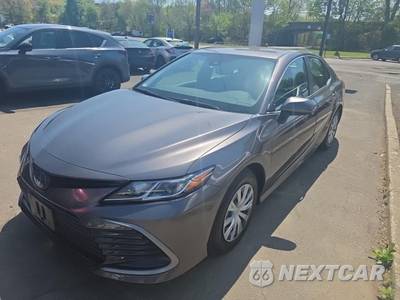 2023 Toyota Camry Hybrid LE - zdjęcie 1 z 21 - miniatura