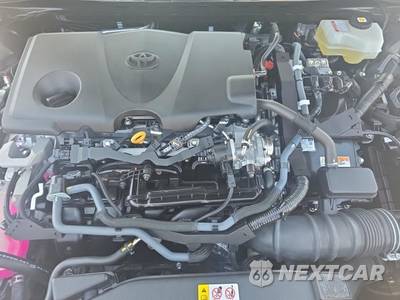 2023 Toyota Camry Hybrid LE - zdjęcie 18 z 21 - miniatura