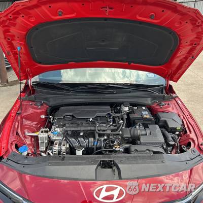 2026 Hyundai Elantra SEL Sport - zdjęcie 6 z 21 - miniatura