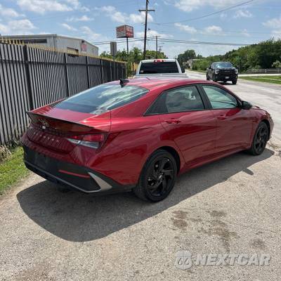2026 Hyundai Elantra SEL Sport - zdjęcie 3 z 21 - miniatura