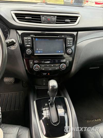 2015 Nissan Rogue SL - zdjęcie 9 z 13 - miniatura