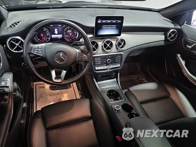 2020 Mercedes-Benz GLA 250 4MATIC - zdjęcie 14 z 23 - miniatura