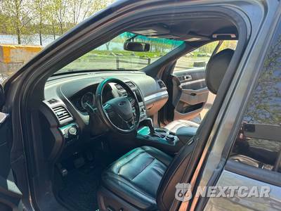 2016 Ford Explorer XLT - zdjęcie 36 z 99 - miniatura