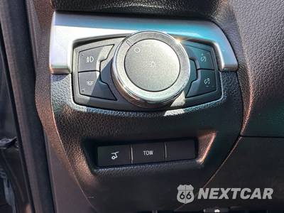 2016 Ford Explorer XLT - zdjęcie 45 z 99 - miniatura
