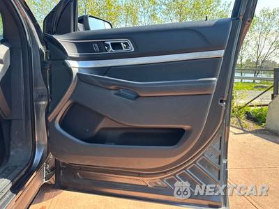 2016 Ford Explorer XLT - zdjęcie 63 z 99 - miniatura