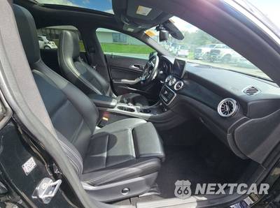 2019 Mercedes-Benz CLA 250 - zdjęcie 4 z 64 - miniatura