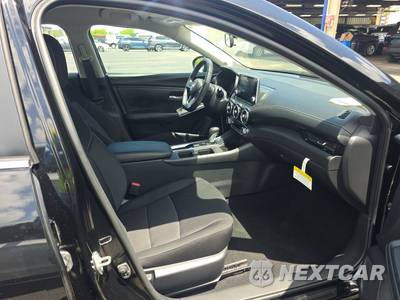 2025 Nissan Sentra SV - zdjęcie 8 z 21 - miniatura