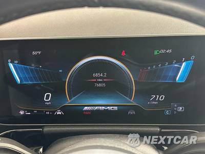 2021 Mercedes-Benz AMG GLA 35 4MATIC - zdjęcie 28 z 38 - miniatura