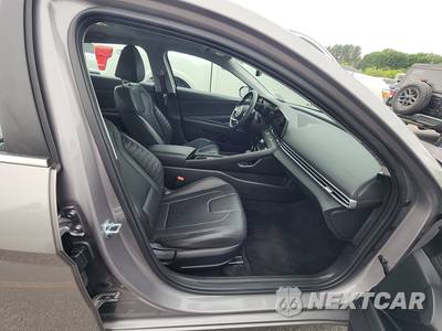 2025 Hyundai Elantra Limited - zdjęcie 8 z 18 - miniatura